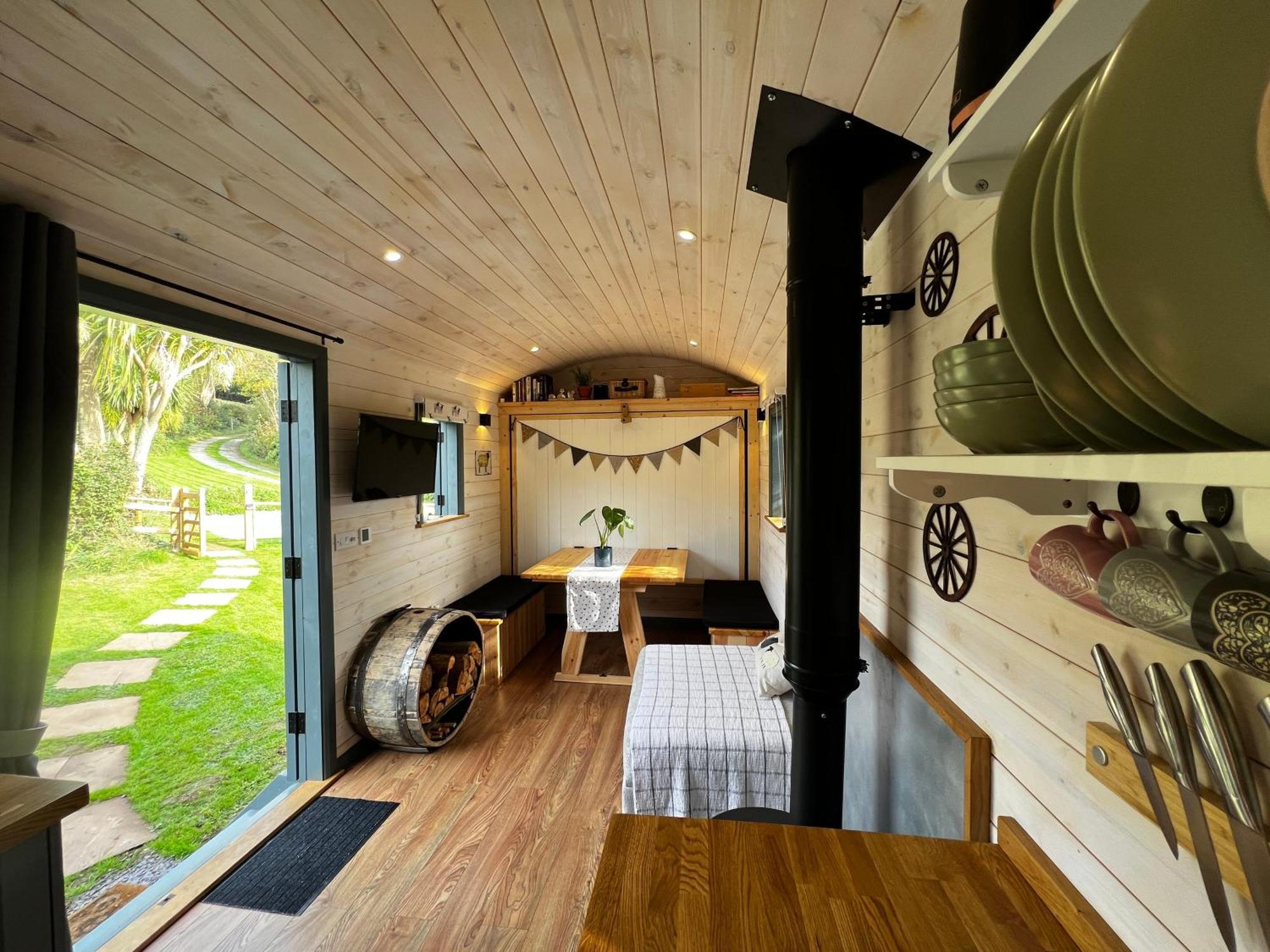 Llangoed Mountain View Shepherd'S Hut For 2 Adults, 1 Dog 빌라 외부 사진